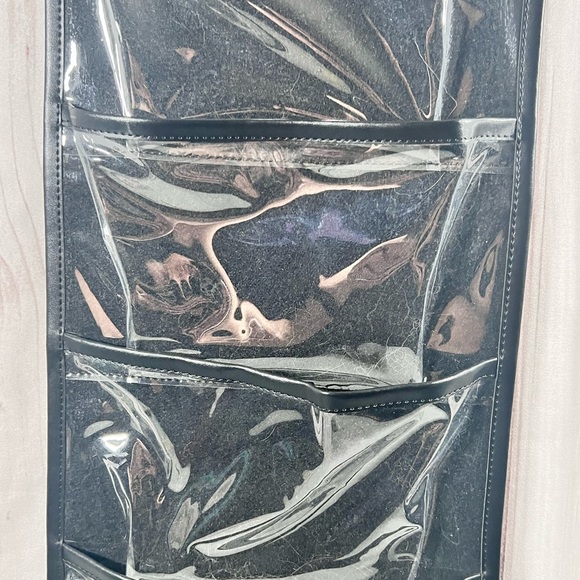 Hanging Headband Storage Organizer With 8 PVC Pockets - Picture 8 of 14